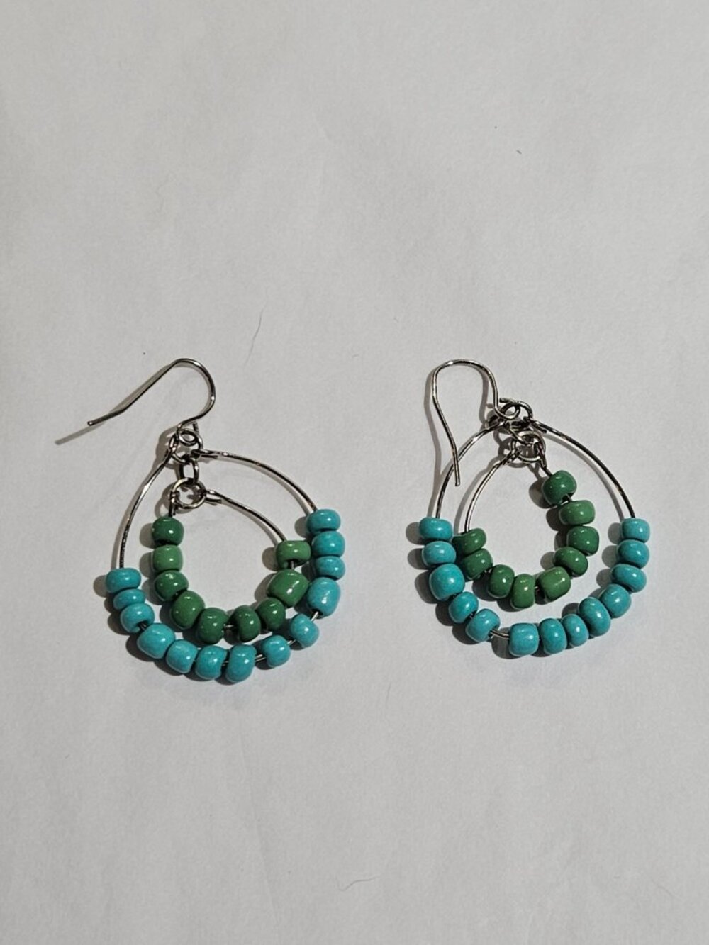 Silvertone Wire Double Hoop Dangle Earrings Beaded Green and Blue 1.25 inches